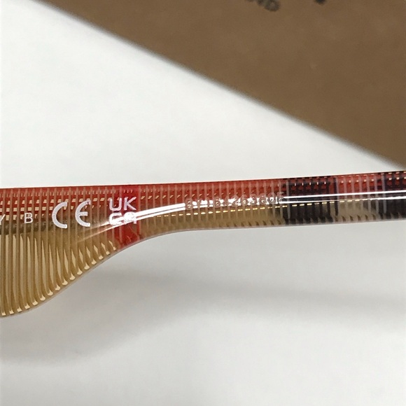 💯 - Authentic New BURBERRY BE4293 380687 black vintage check frame with grey… - Picture 12 of 16